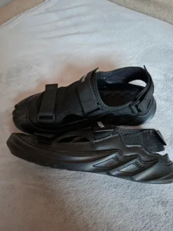 Herrn Sandalen