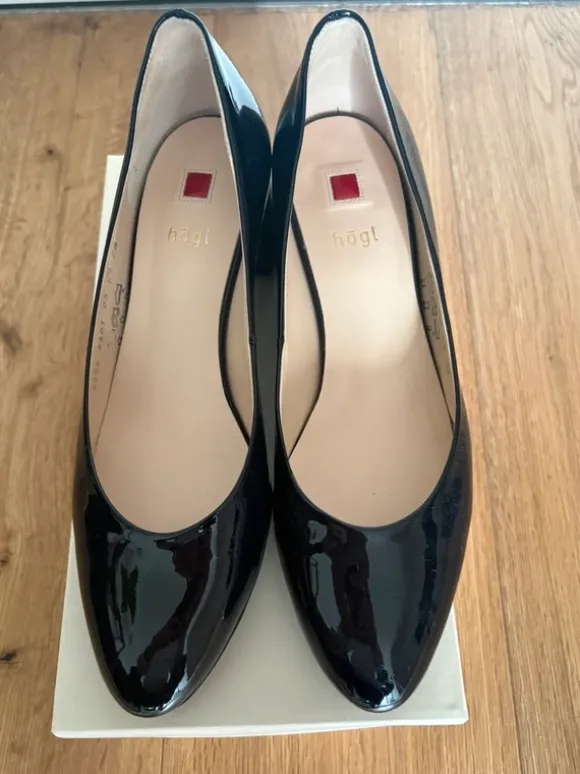 Högl Pumps schwarz Lackleder Größe 39,5