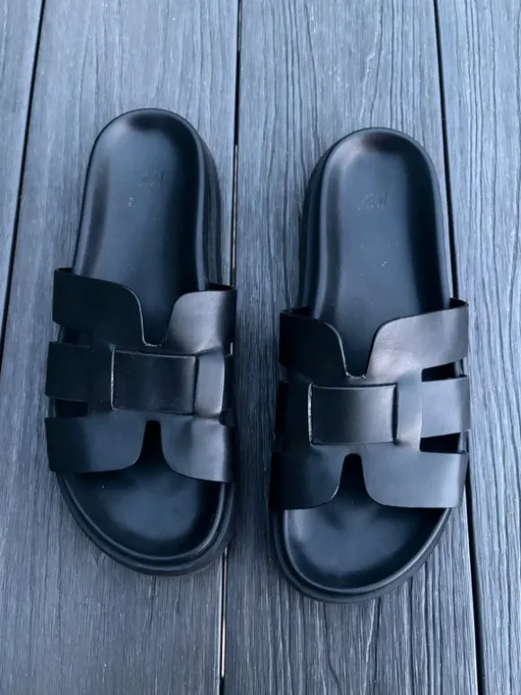 H&M Sandalen / Schlappen – Schwarz – Gr. 40 – sehr guter Zustand 🖤
