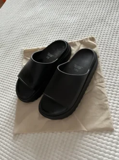 H&M slipper Plateau schwarz 39/40
