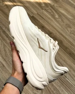 HOKA Bondi 9