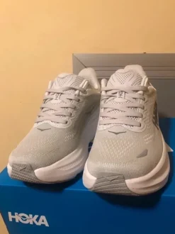 hoka bondi 9