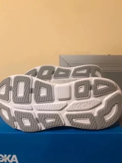 hoka bondi 9