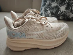 Hoka Laufschuhe Clifton 9 in Gr.36