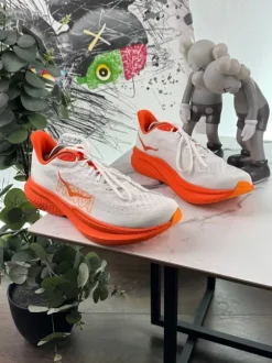 Hoka Mach 6 45 E11942