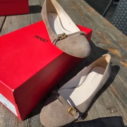 Hugo boss ballerina's flats, beige suede maat 38