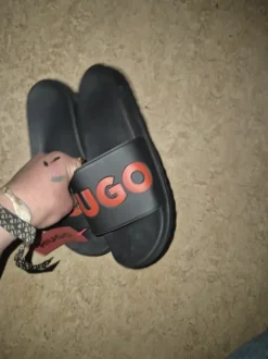 Hugo boss schlappen in Größe 44