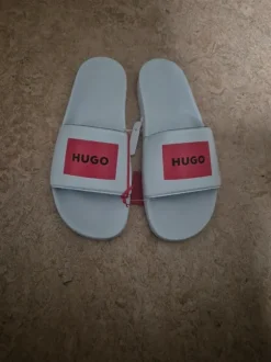 Hugo boss schlappen in Größe 43