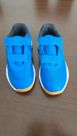 Ich verkaufe neue Turnschuhe