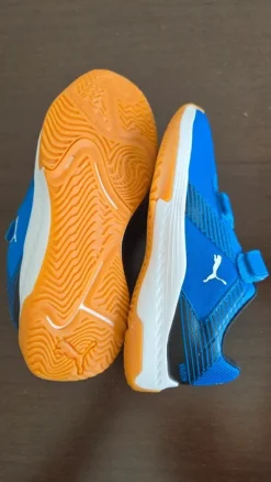 Ich verkaufe neue Turnschuhe