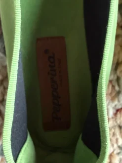 Italienische Samtloafer, grün und neu
