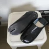Japanese split toe shoes