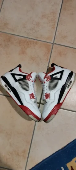 Jordan 4 Bianche e Rosse Fire red