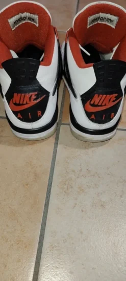 Jordan 4 Bianche e Rosse Fire red