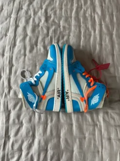 Jordan 1 Retro High Off-White hellblau