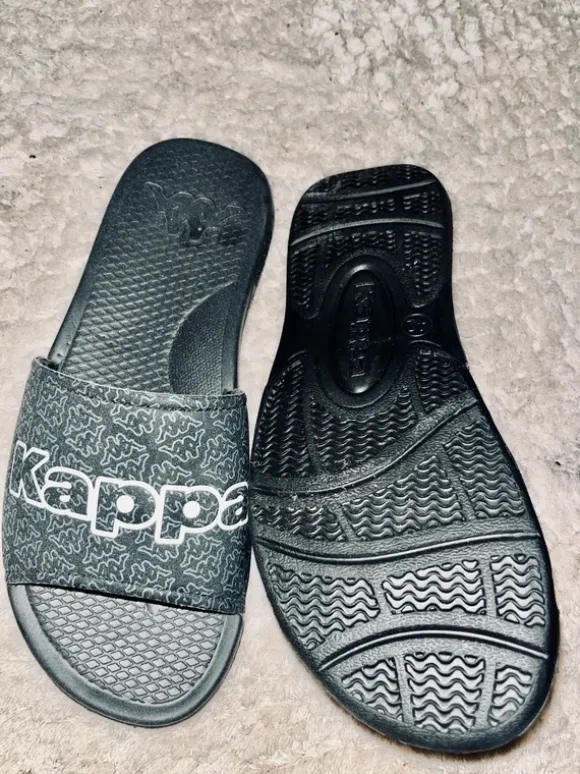 Kappa Schlappen Schwarz