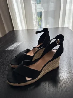 Keil Absatz, Schwarz, Sommerschuhe, hohe Schuhe