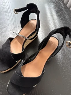 Keil Absatz, Schwarz, Sommerschuhe, hohe Schuhe
