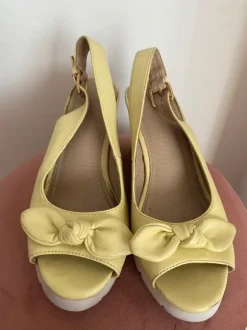 Keil Sandaletten Keil Wedges in Pastell Gelb Gr. 38
