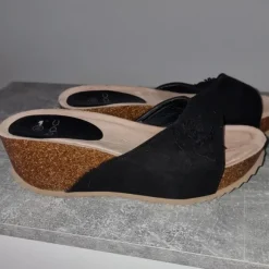 Keil-Sandalette