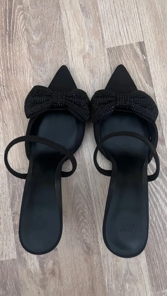 Kitten Heels (mit Schleifchen)