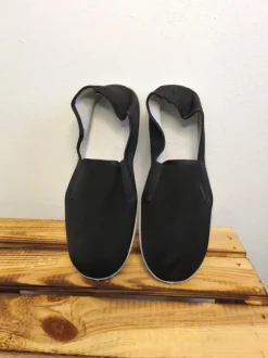Klassische Espadrilles / Slipper – Schwarz – Größe 42 – NEU & Ungetragen