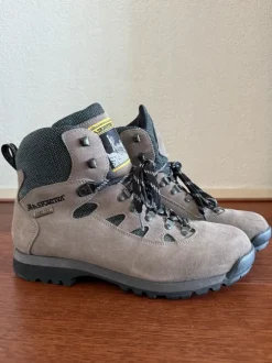 La Sportiva Gore-Tex Vibram trekking boots EU 44