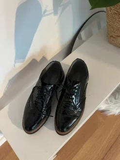 Lack Schuhe Budapester