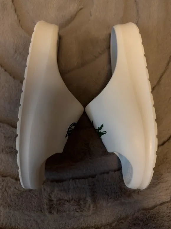 Lacoste Slides / Badelatschen weiß grün