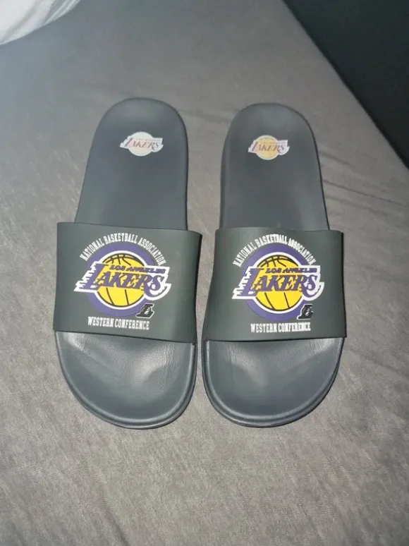 Lakers Badelatschen