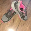 Laufschuhe / Turnschuhe