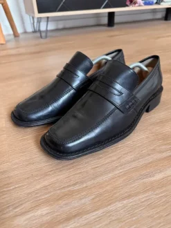 Leder Loafer von Hush Puppies mit quadratischer Spitze