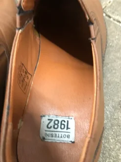Leder Schuhe