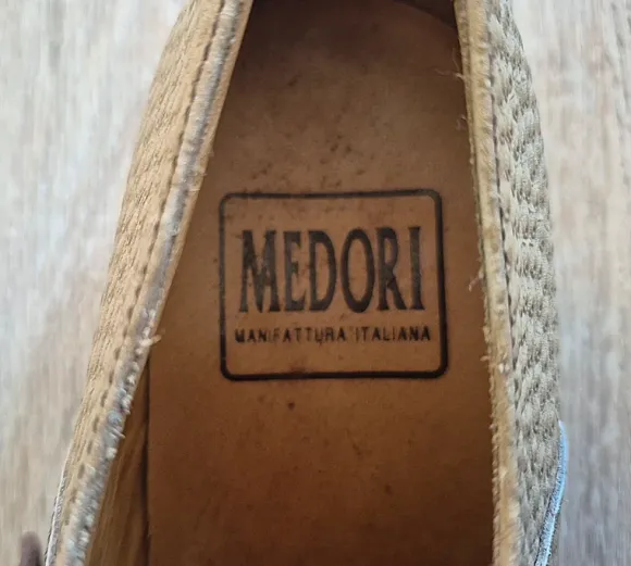 Lederscheide im modernen Look von Medori
