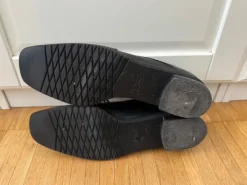 Lederschuhe