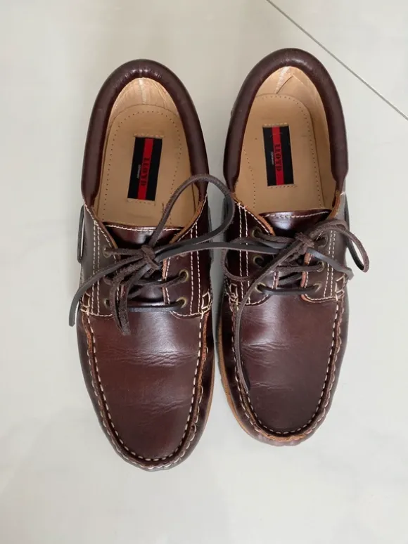 Lederschuhe von Lloyd, 8