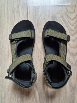 Legergroene Human Nature wandelsandalen maat 40