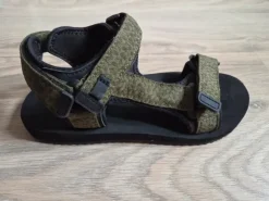 Legergroene Human Nature wandelsandalen maat 40