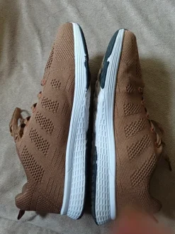 Leichte Sneaker, hellbraun, Gr. 41