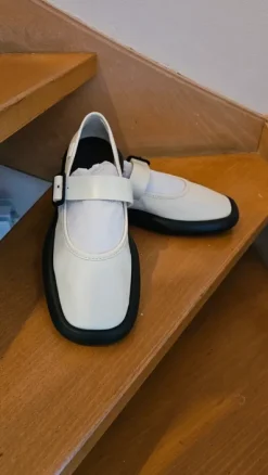 Les chaussures Camper en cuir souple (taille grand)Semelle intérieure amovible de 24,4 cm