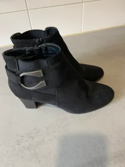 Leuke zwarte laarsjes