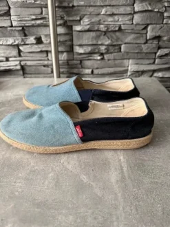 Levi‘s Schuhe - Espadrilles - Stoffschuhe - Regenbogen - Blau