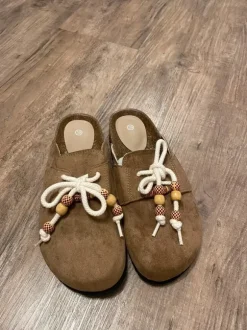 Light Brown Clog Mules Gr. 39