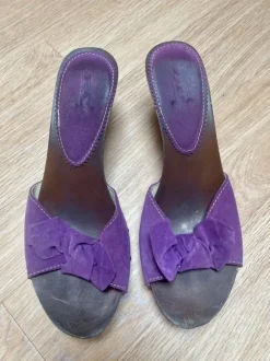Lila Holzklappen/Sandalen, Gr. 37