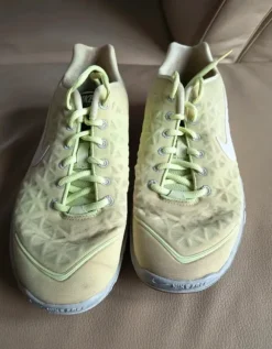 Limettengrüne/gelbe Nike Schuhe Gr. 39