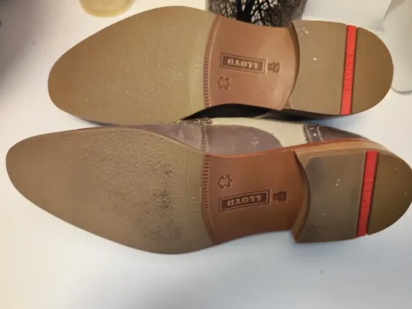 Lloyd Ismar Schnürschuhe. Gr. 42,5.WIE Neu