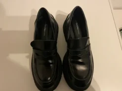 Loafer Plateau Bershka 37