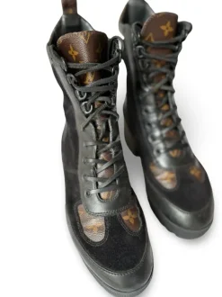 Louis Vuitton desert boots 40