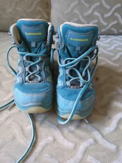 Lowa Wanderschuhe Größe 30