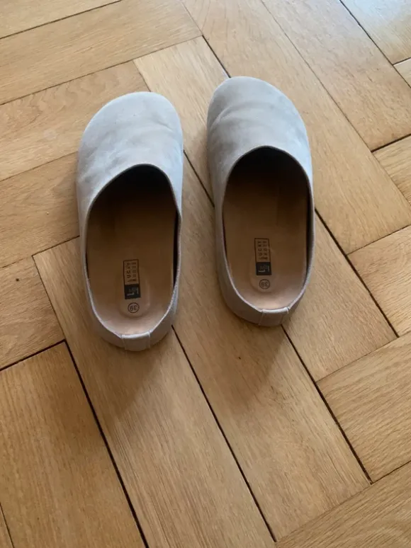 Lucky Shoes Clogs/Pantoletten beige